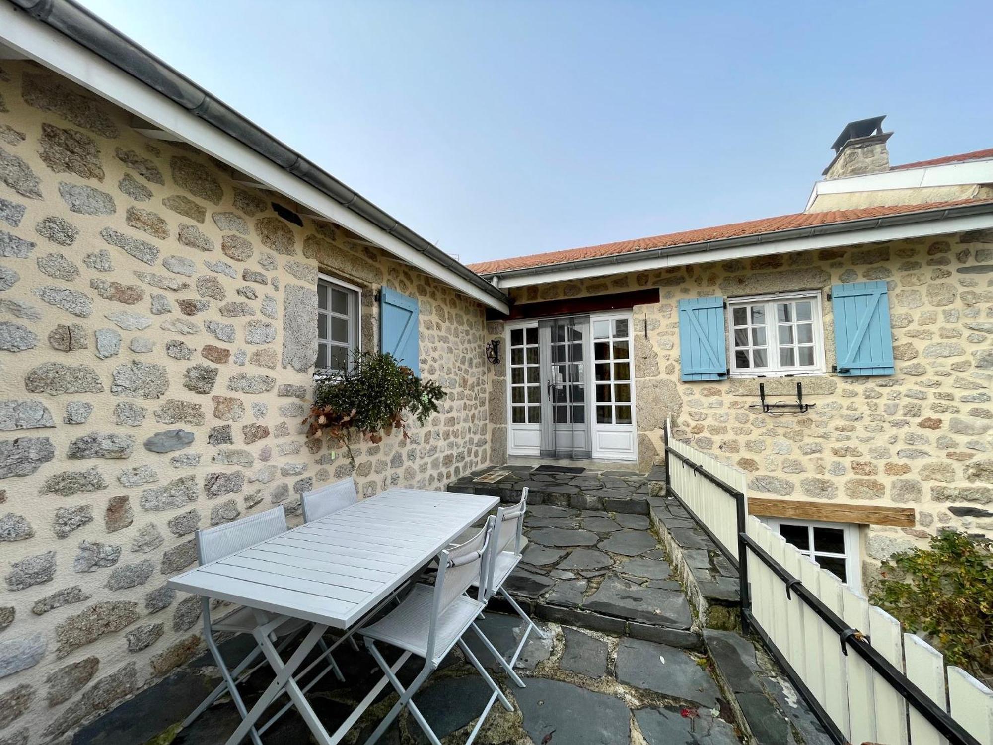 Gite Familial Avec Terrasse Proche Chateaux, Lac, Et Parcours Aventure - Fr-1-582-174 Saint-Maurice-de-Lignon Buitenkant foto